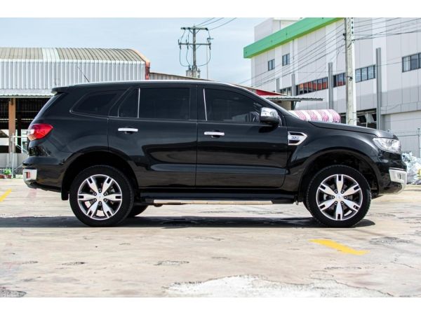 Ford Everest Titanium 4WD 3.2 A/T (2016) รูปที่ 2